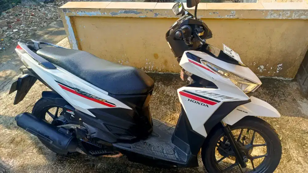 Honda Vario 125 2018 putih