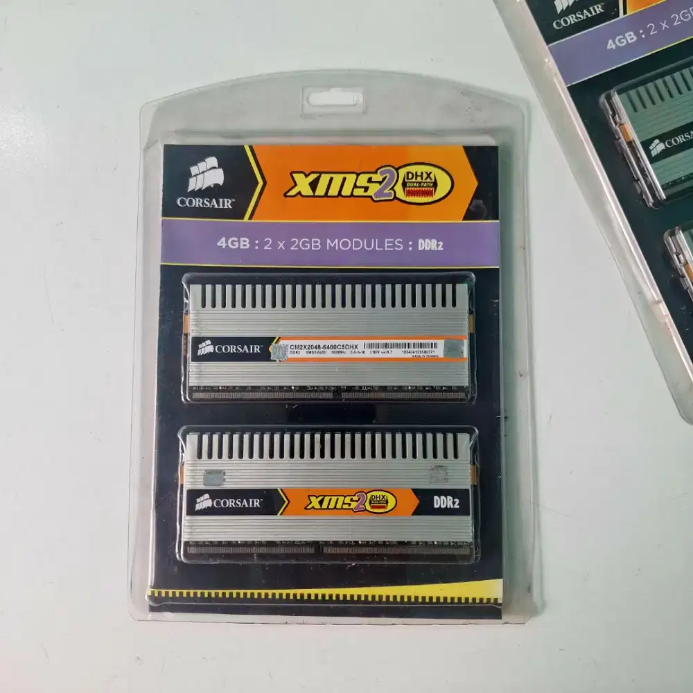 RAM DDR2 CORSAIR 4GB (2X2GB)
PC6400 800MHz
Super Rare Item