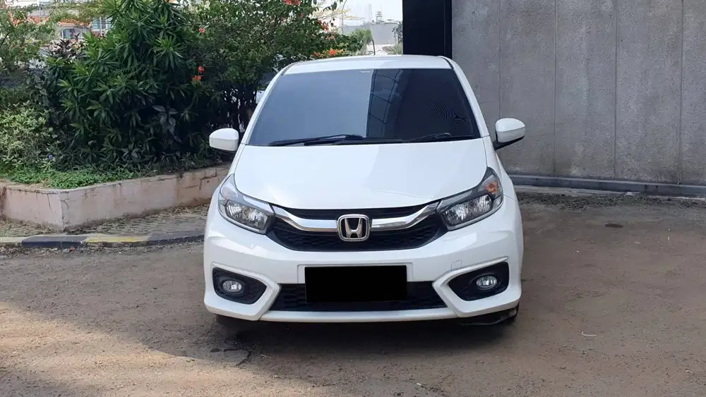 Honda Brio E CVT AT Facelift Putih NIK 2023 Like New KM 27rb Record