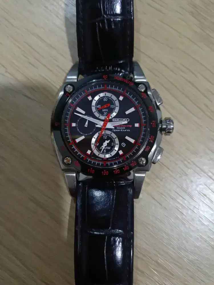 Jam tangan SEIKO F1 Honda racing team Sportura