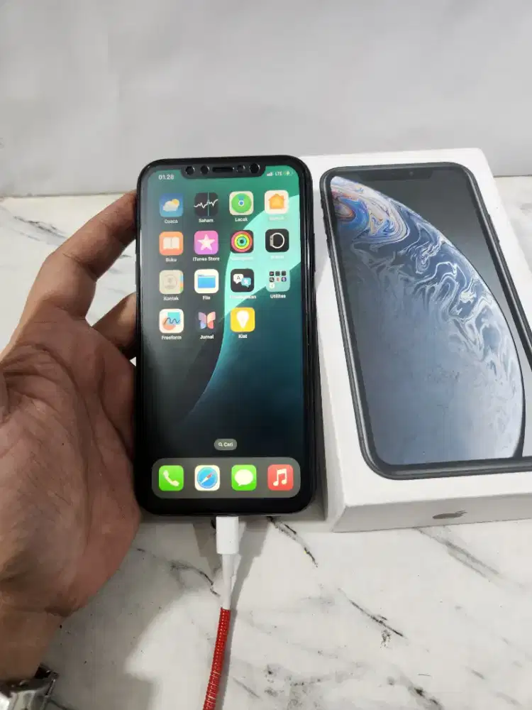 Iphone xr 128 gb lengkap murah
