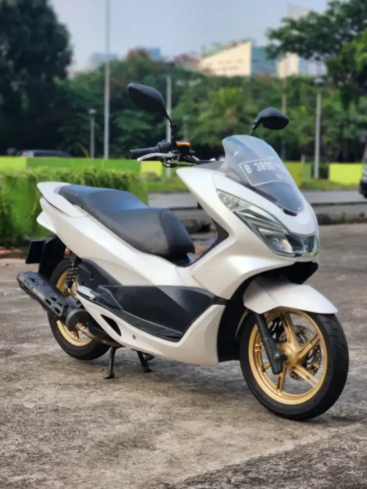 Honda PCX 150 CBU Plat DKI