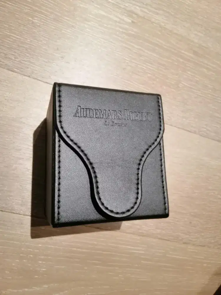 Audemars Piguet Leather Travel Box Case Tempat Jam Tangan