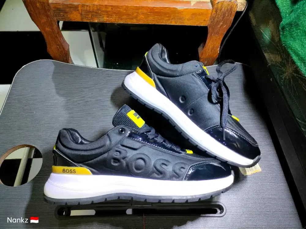 Sepatu HUGO BOSS