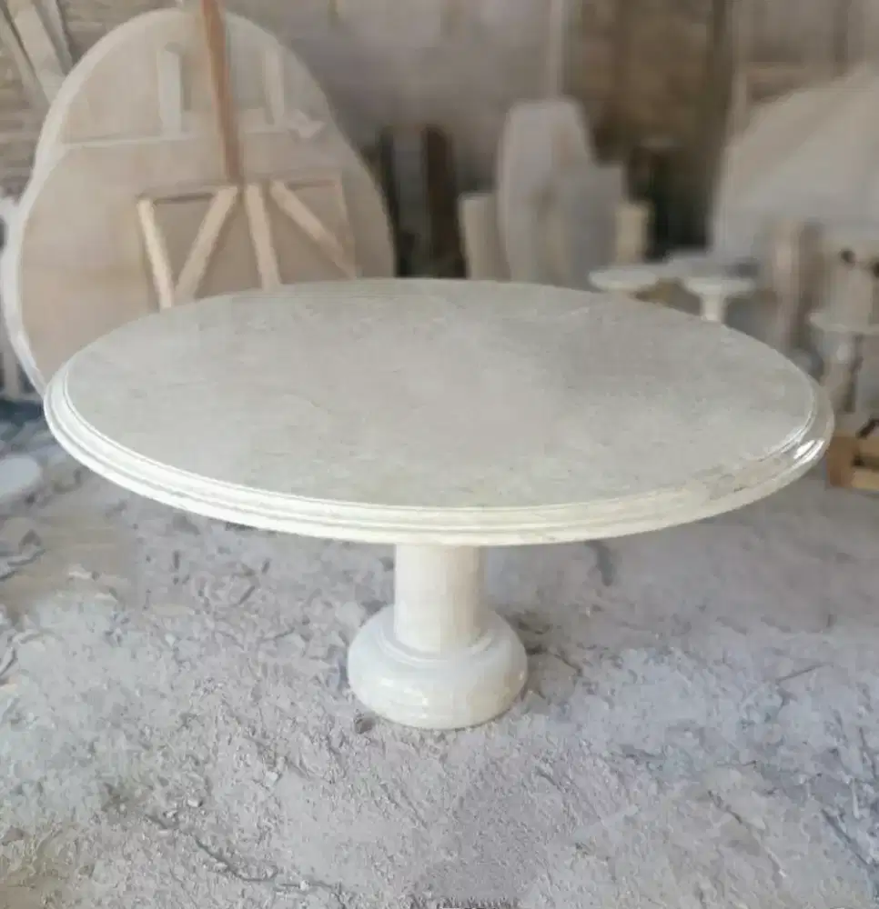Meja Makan Marmer Model Bundar