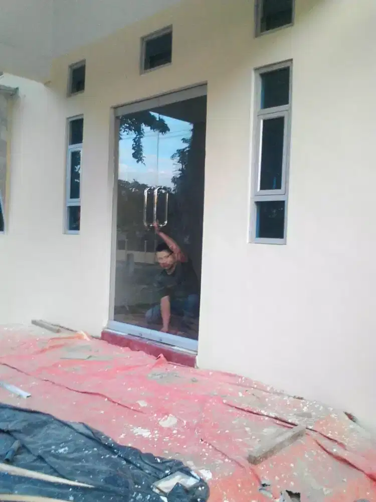 partisi kaca termurah