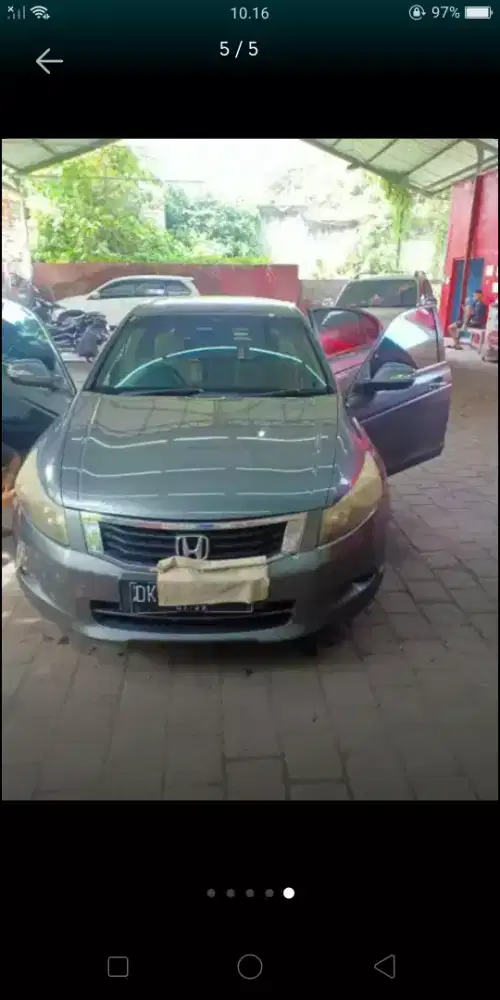 Honda Accord dijual cepat