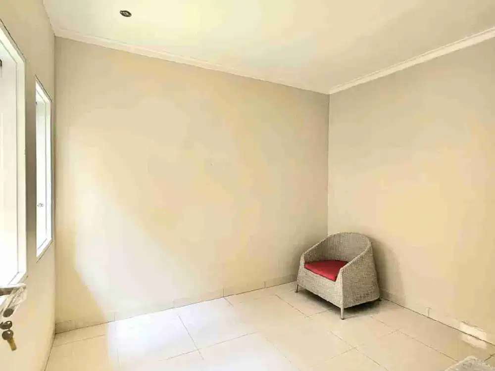 Rumah Bagus di lokasi nyaman SHM siap huni di Bintaro 11290