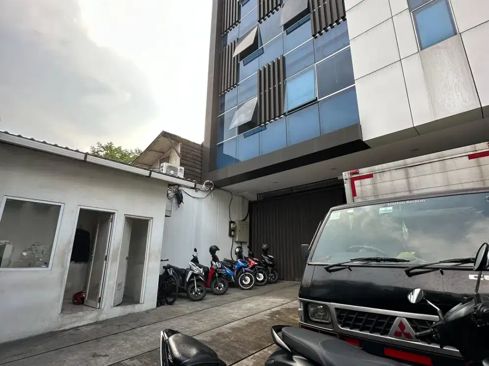 Gedung Di Gajah Mada Hayam Wuruk Siap Pakai Sangat Strategis