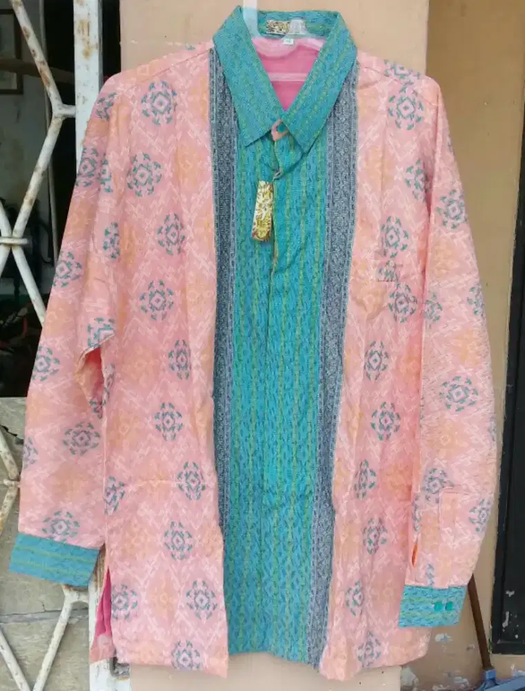 Baju batik warna menarik