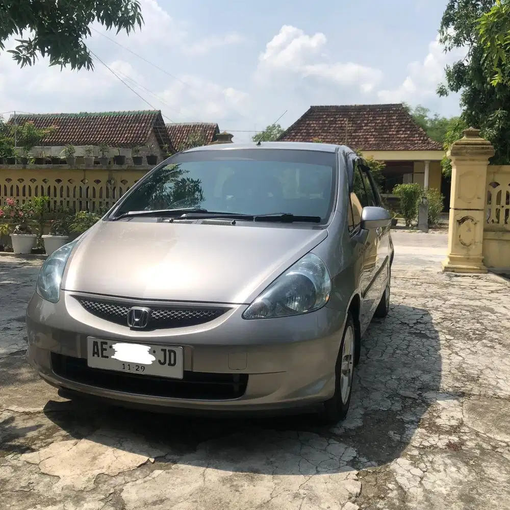Honda Jazz 2006 M/T Pajak Panjang - Sehat & Pemakaian Pribadi
