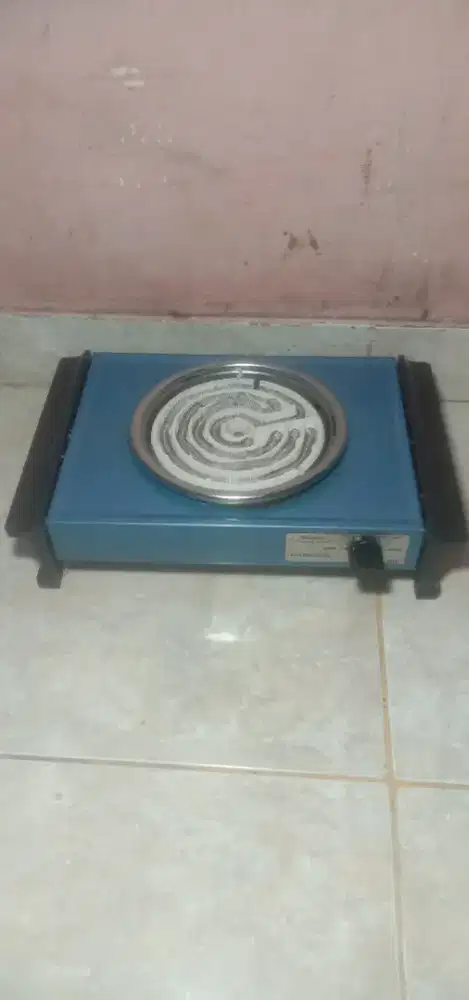 Kompor listrik Maspion 300 dan 600 watt normal