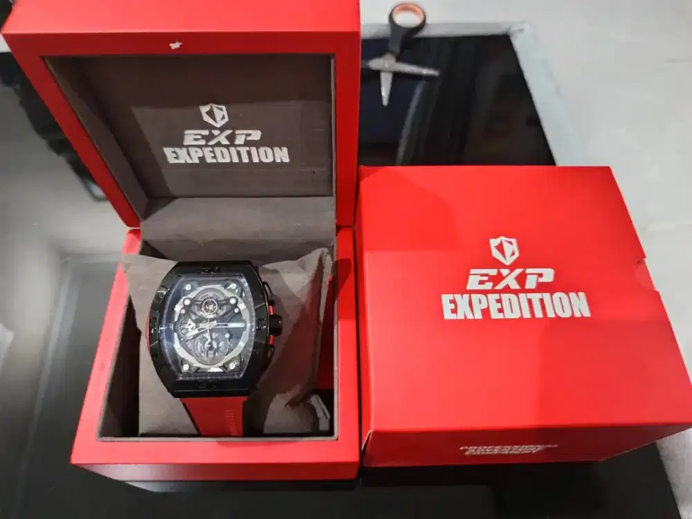 Jam tangan expedition 6800
