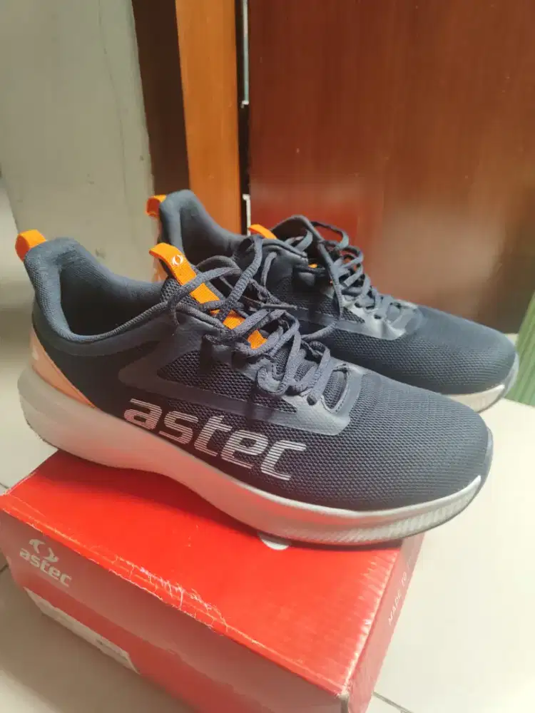 Sepatu Astec Hardy Running No.45 (Preloved)
