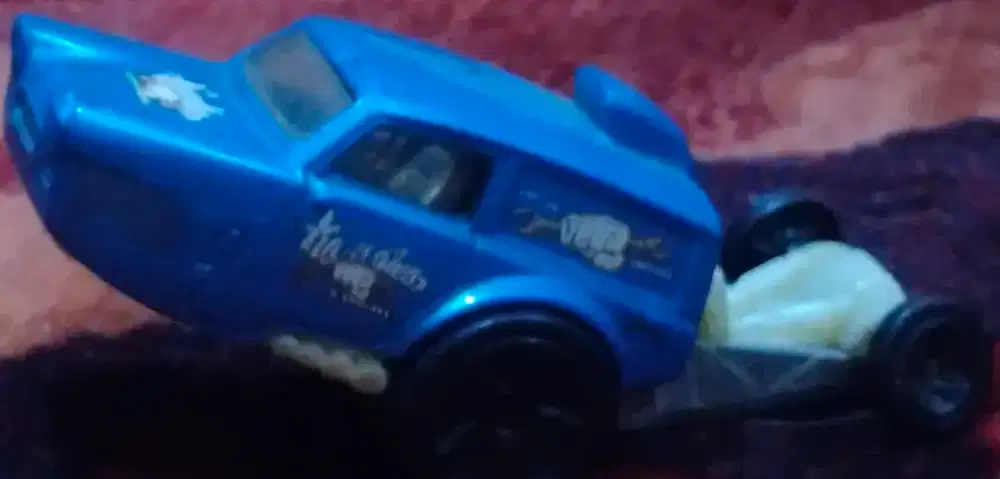 Mobil hot wheels bekas