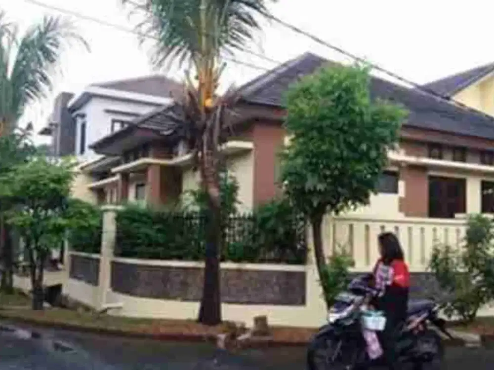 Rumah Luas posisi Hook siap huni di dlm cluster bintaro 11149