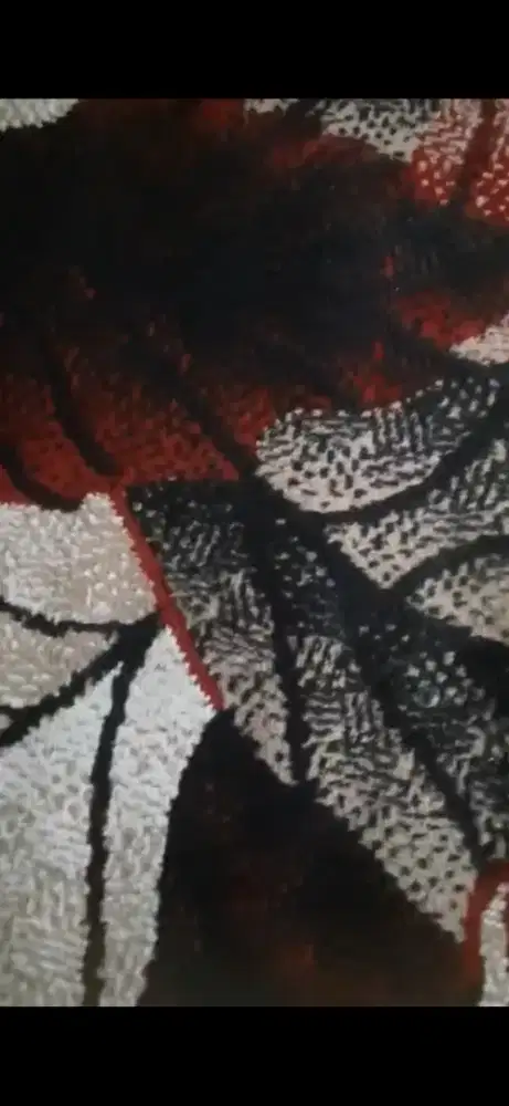 carpet besar maroon motif daun