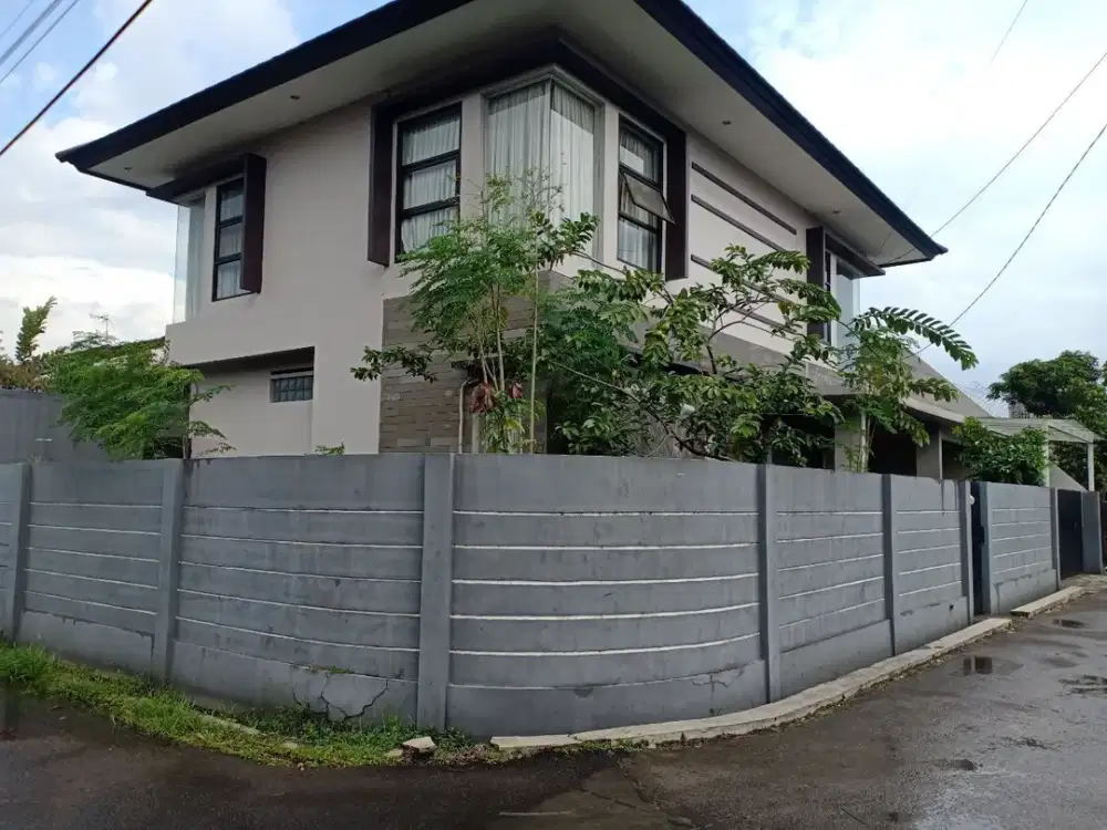 Best Price! Rumah Hook bagus siap huni dekat SMAN 11 BKR Bandung