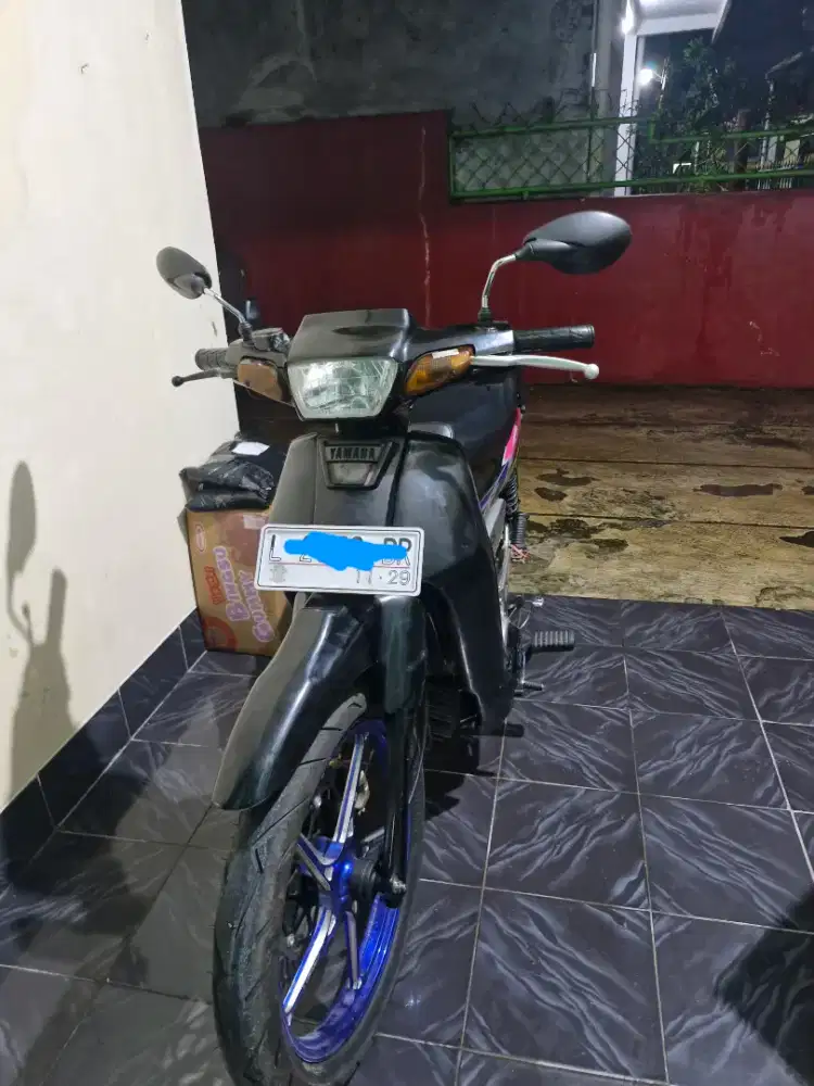 Yamaha fiz 96 hitam