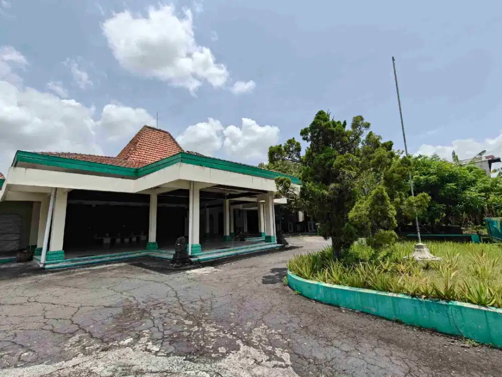 Rumah Klasik Luas Jebres Hitung Tanah Saja