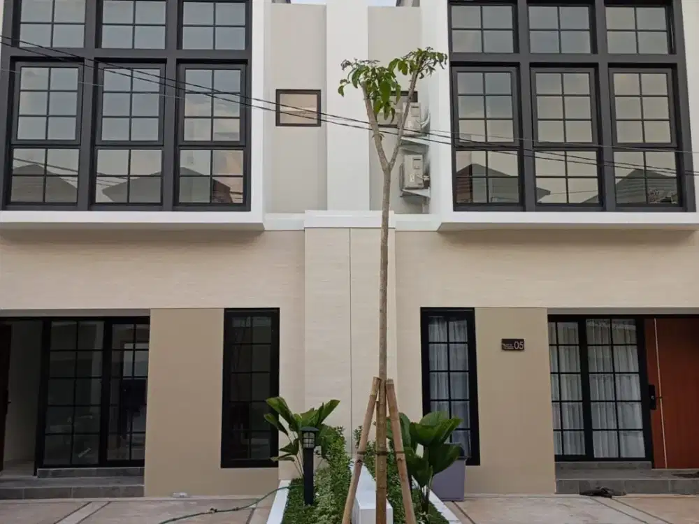 HUNIAN DUA LANTAI DEKAT GDC