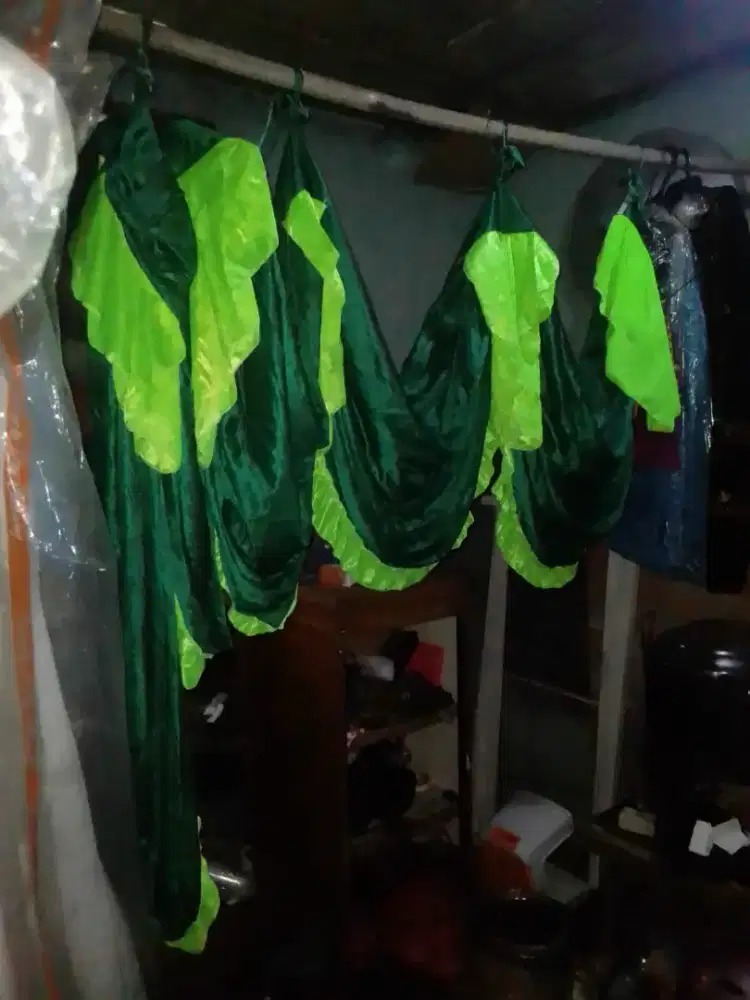 Dijual Renda Tenda Paduan Hijau Tua dan muda.