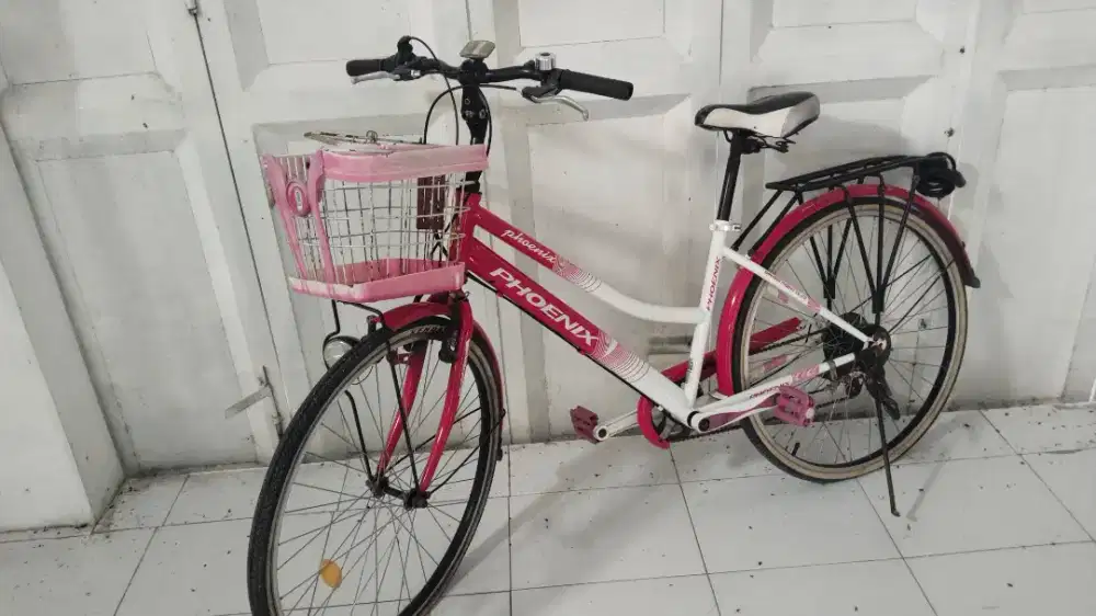 Sepeda Phoenix Keranjang