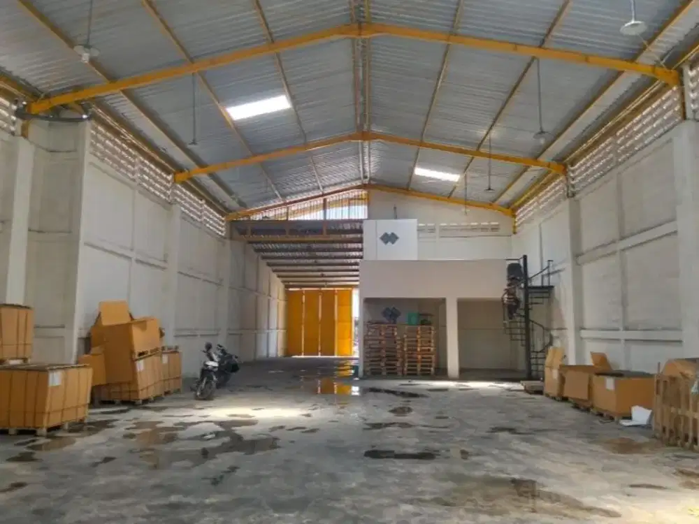 Disewakan Gudang Siap pakai !! Raya Tropodo Waru, Sdrjo