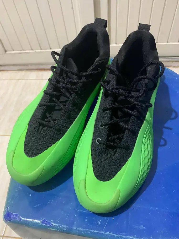 Dijual Sepatu Basket Adidas AE1 Original