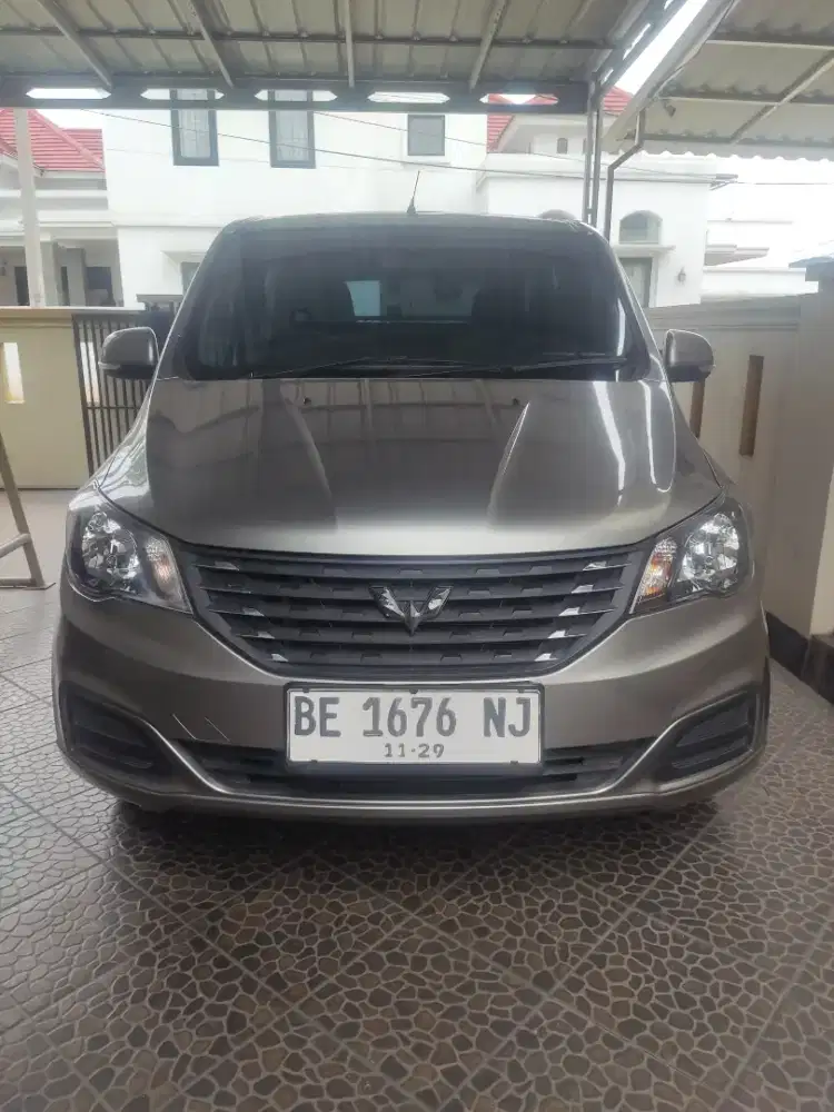 Wuling Formo S 1.2 MPV Warna Silver Thn 2024