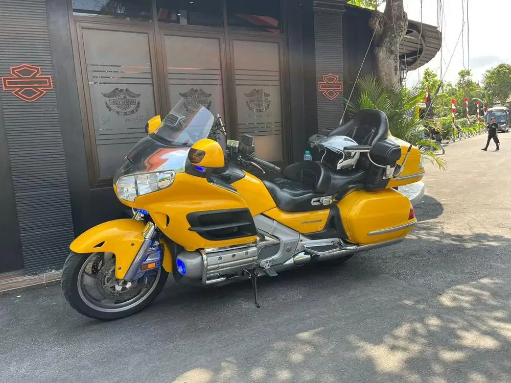 Honda Goldwing GL1800 Full speck 2010 ABS Airbag Navigation Heater