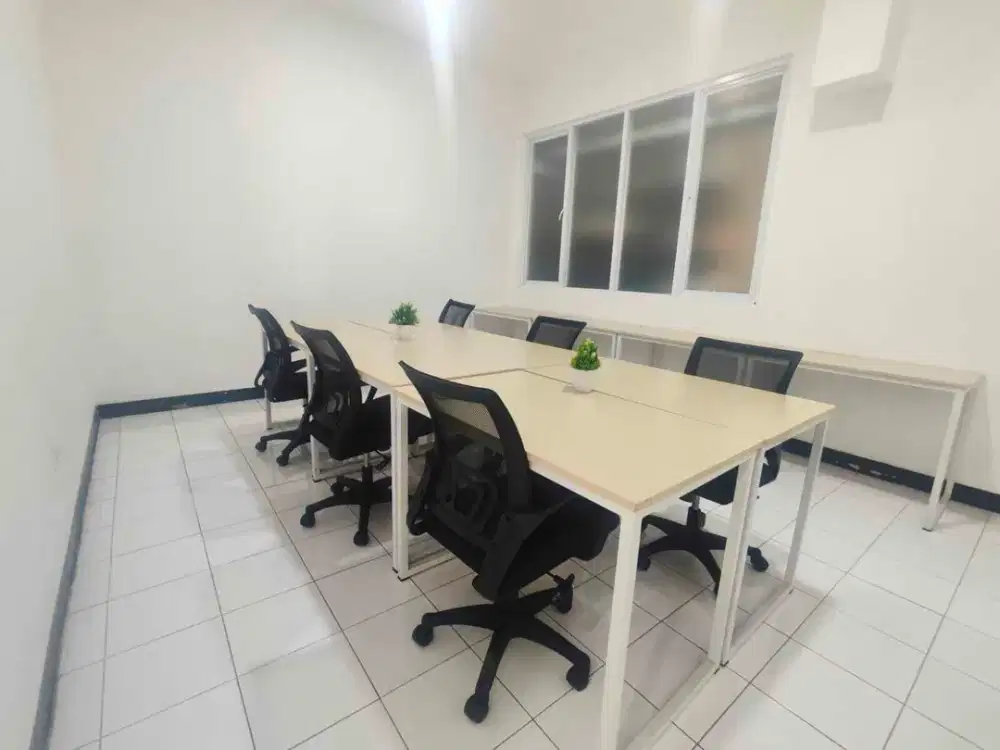 Sewa Ruang Kantor Furnish 6 Pax Size 18m2 dekat Harmoni, Monas JakPus