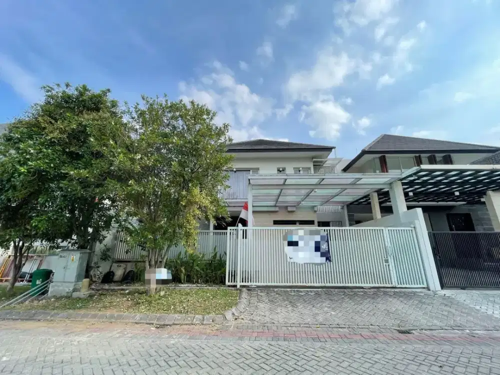 Rumah Mewah Minimalis di Graha Family