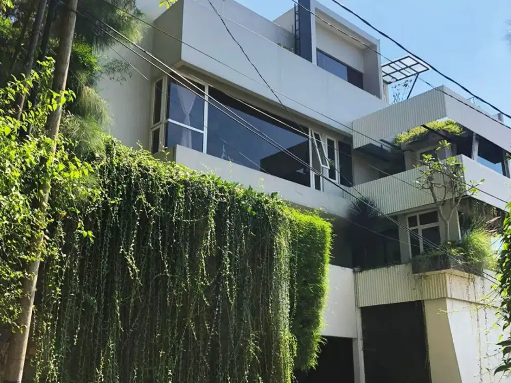 Dijual Rumah Villa Lux Full Furnished di Bandung Utara