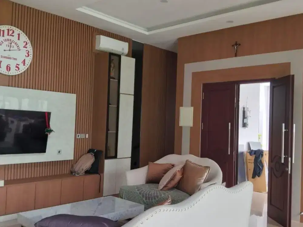 Dijual Cepat Rumah Semi Furnished & Private Pool Di Alam Sutera