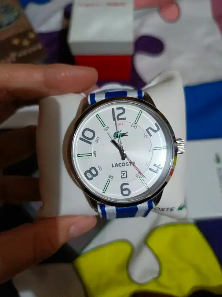 Jam tangan Merk Lacoste