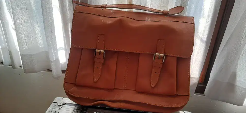 Postman Leather Bag / Tas Kerja