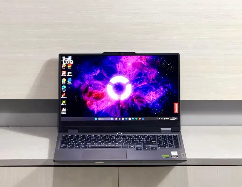 LAPTOP GAMING LENOVO LOQ 15ARP9 R7-7435HS RTX 4060 100% sRGB 144Hz