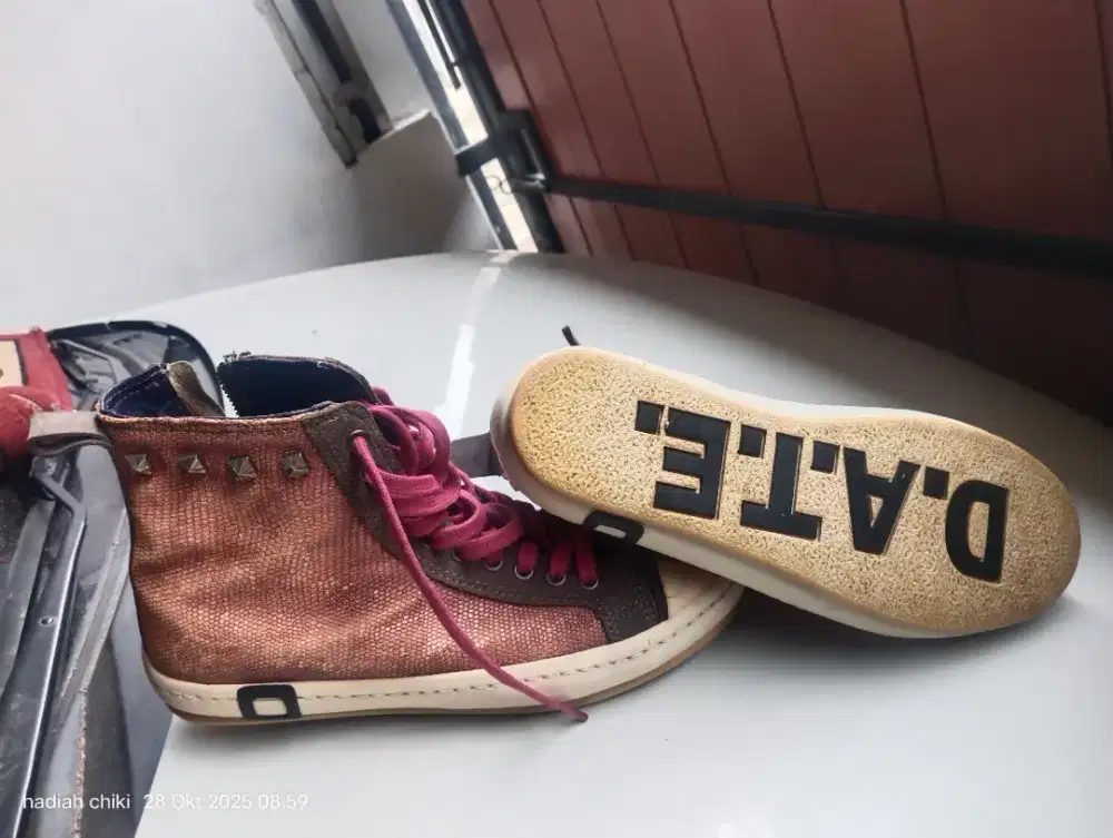 Sepatu sneaker DATE kulit origional