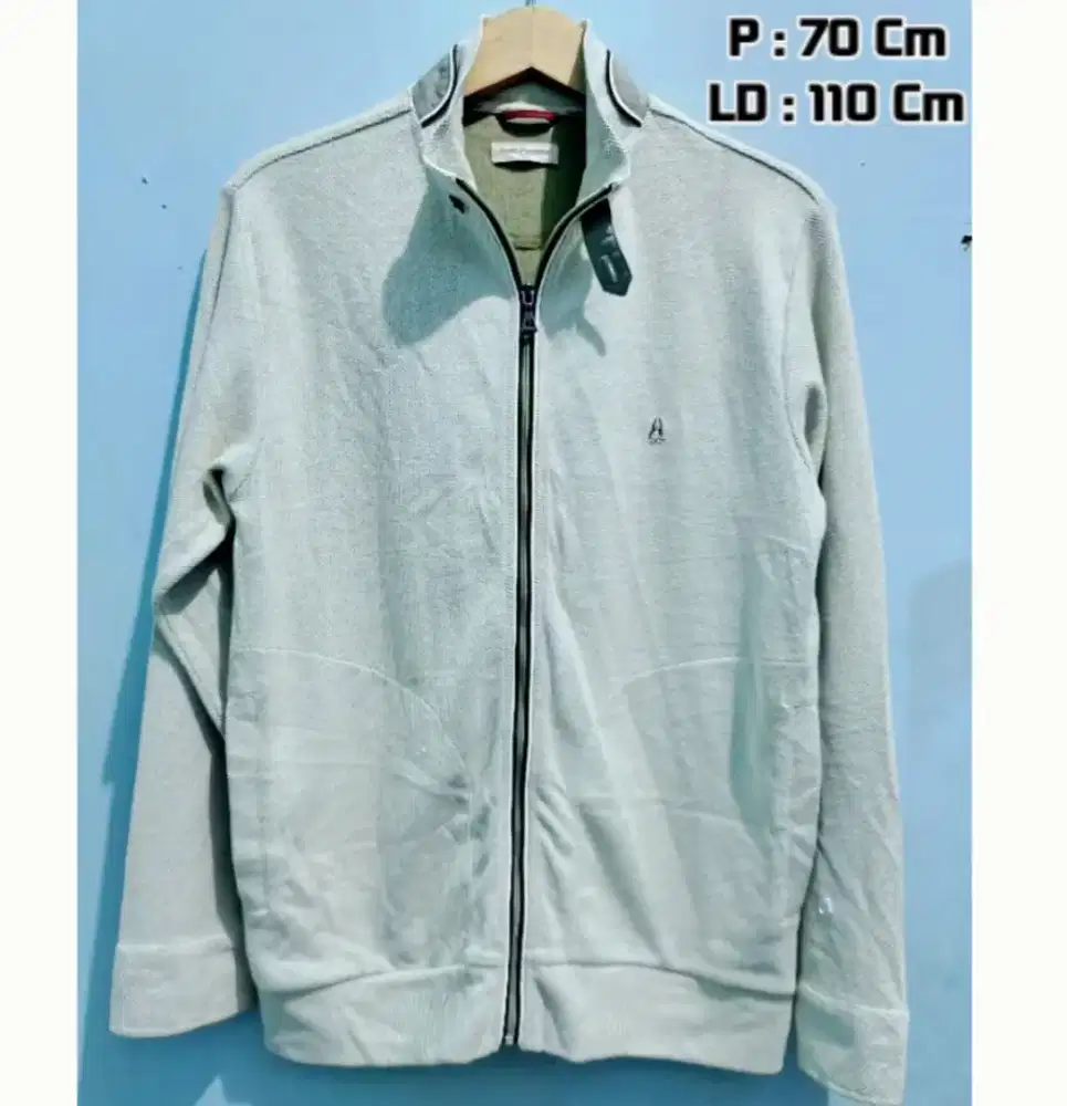 Jaket Tracktop HUSH PUPPIES Cream Size M Mulus Original Store