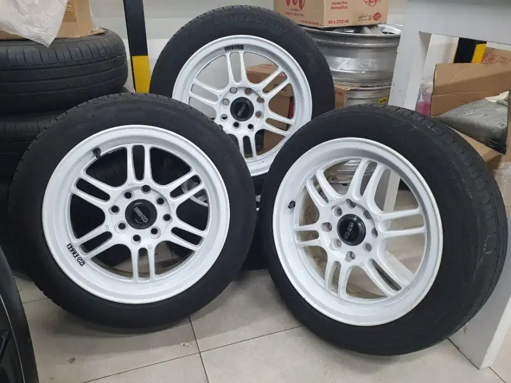 Ban dan velg wuling ev long range 2022,2023 dan 2024