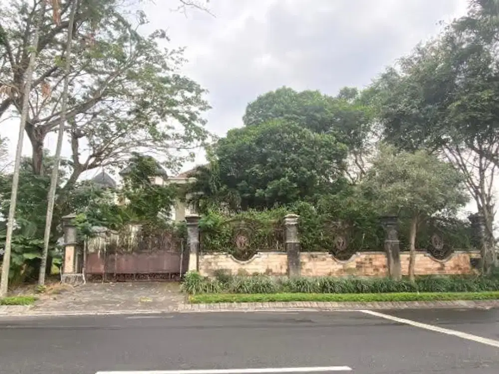 Rumah Hitung Tanah di 0 Jalan Raya Bukti Golf Citraland