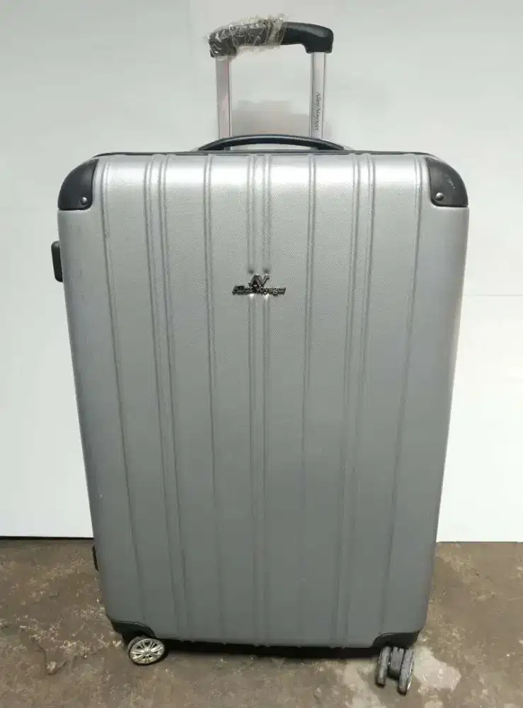 Cuci Gudang Tas Koper Second Impor 28'' Fiber Non Zipper