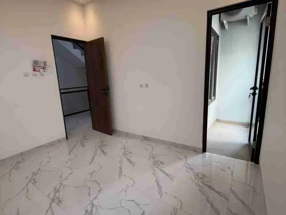 Dijual Townhouse Siap Huni di Jatinegara Kaum Rawamangun Jakarta Timur - 1 Unit Terakhir