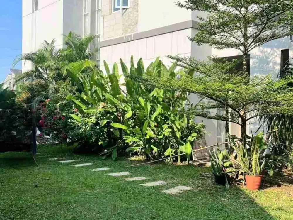 Dijual rumah nyaman posisi hoek dalam cluster kebayoran Bintaro Sektor 7 lokasi strategis