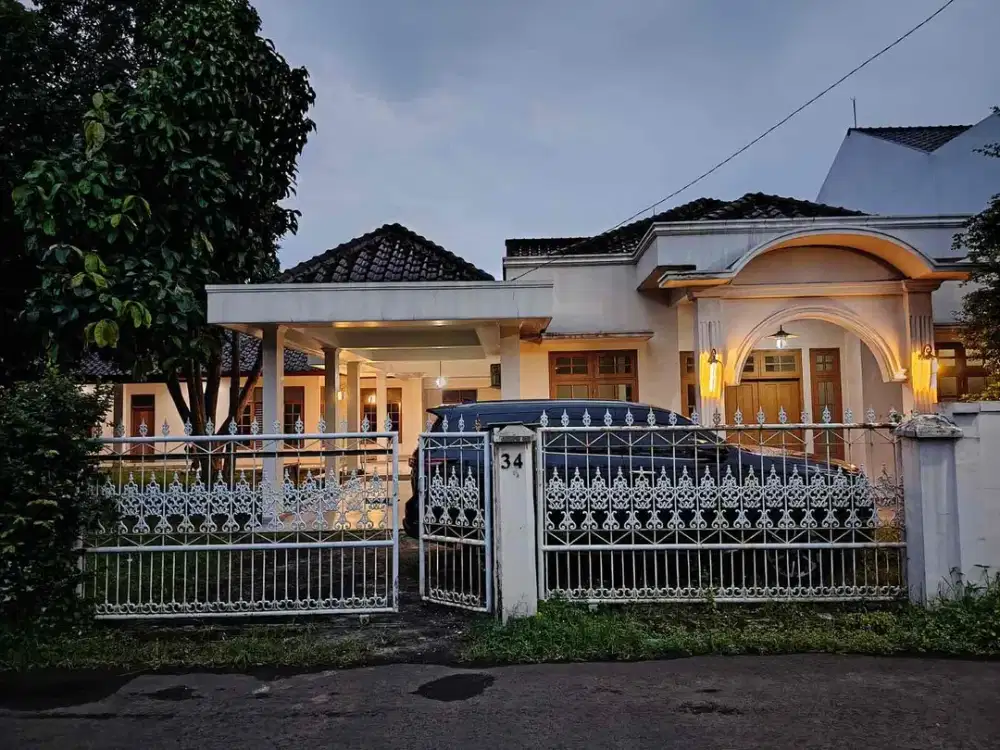 Dijual Rumah Cantik di Cilendek