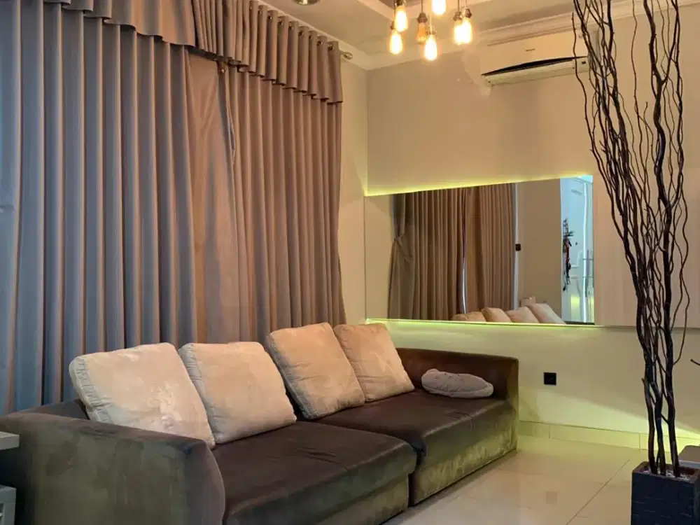 Rumah Green Lake Dijual Harga Murah Siap Huni 2 Lantai Furnished Jakarta Barat