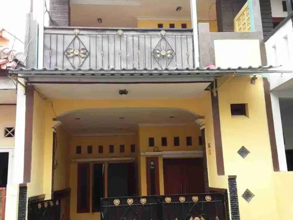 Rumah 2 1/2 Lantai di Pondok Kelapa Jakarta Timur