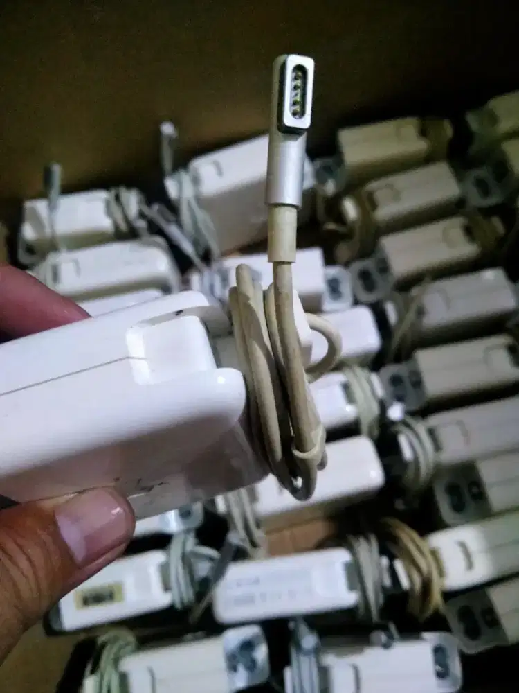 MagSafe1 charger macbook pro,kondisi normal cas,QC test, murner