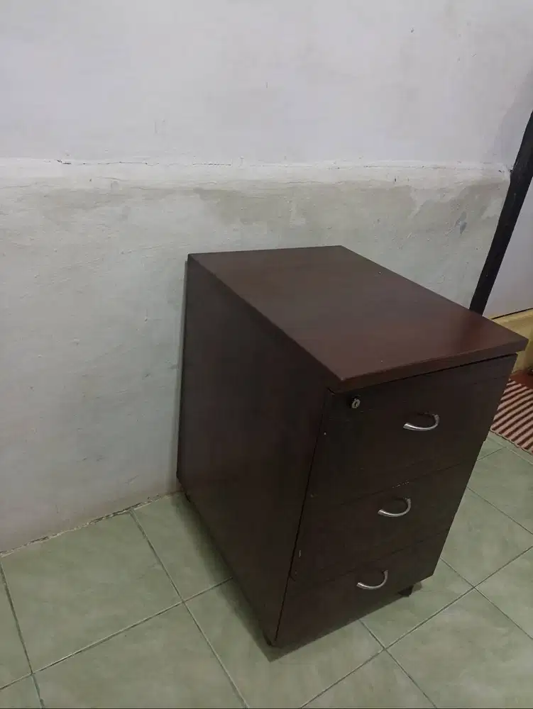 LACI KECIL DIJUAL CEPAT